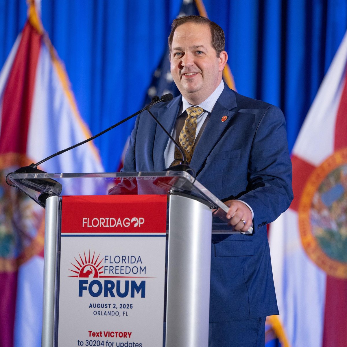 PatriotPolling's tweet photo. 2026 Florida CD-02 Republican Primary Poll

Among the overall electorate: 
🟡 Keith Gross: 34%
🔵 Evan Power: 32% 

Among self-identified "MAGA Republicans":
🟡 Keith Gross: 42%
🔵 Evan Power: 25%

Jan. 16-24 | 812 LV https://t.co/3f5xfzJLFt