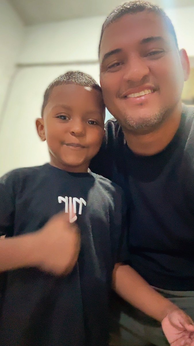 BoiiDo's tweet photo. Cara de um fucinho de outro ! https://t.co/kAJW8dRuO6