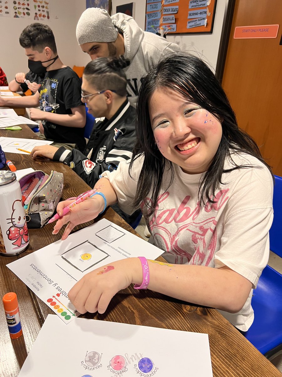 Ed Asner Family Center tweet media