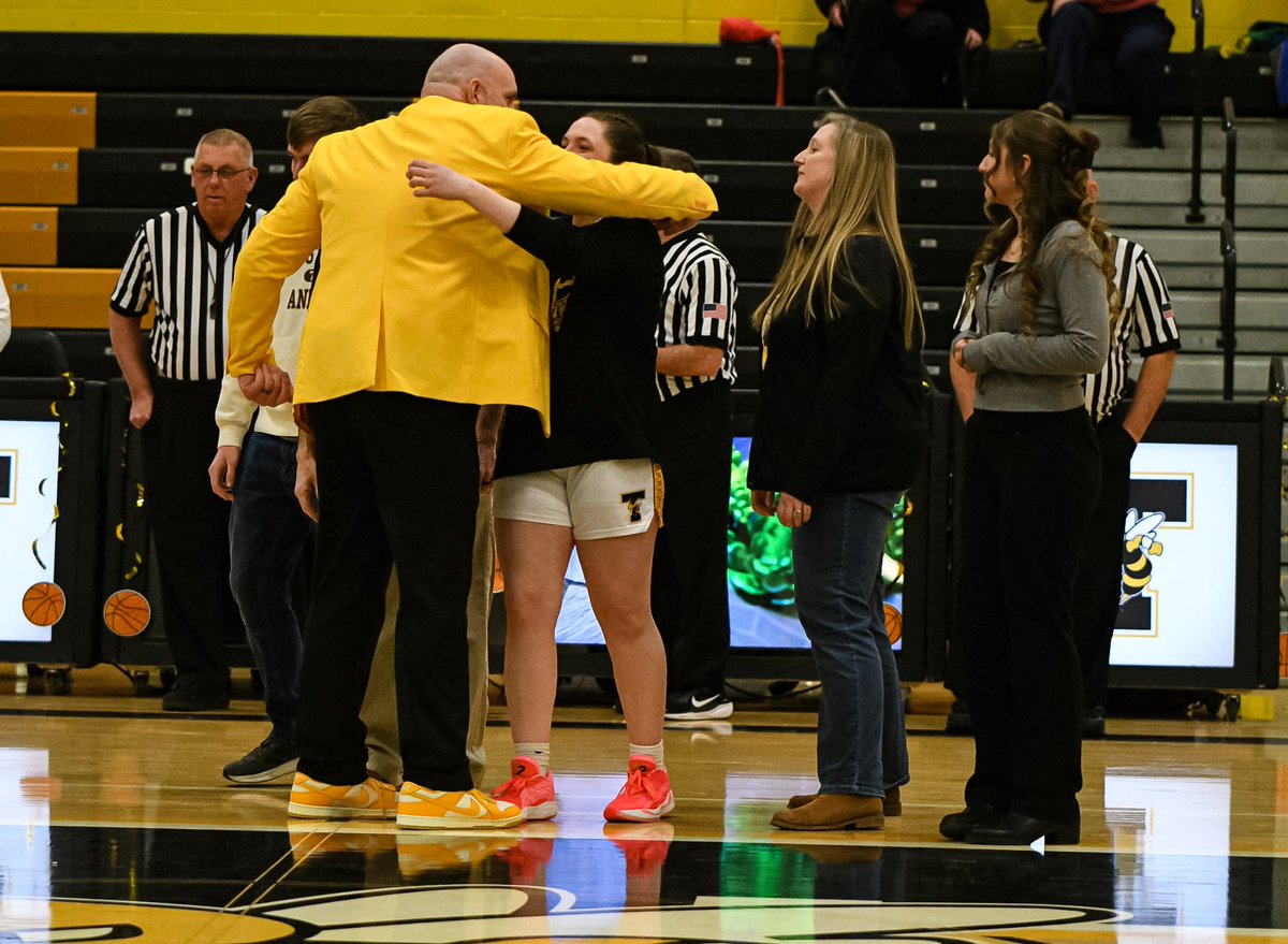 sportspics44's tweet photo. Senior night! 

Lady Jackets win over DP 

@RitterCoach @TaylorYJAD @jimbarrechl https://t.co/IjoY4IqtWv