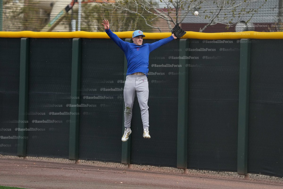 baseballinfocus's tweet image. Cubs Matt Shaw greets Counsell and Cabreja; takes more outfield.