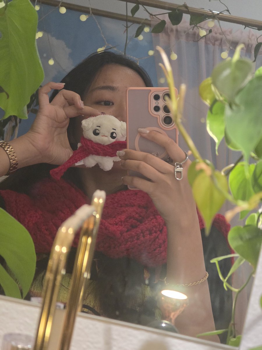 We have matching scarves!!! 🥰  🧣🧣🧣🍙