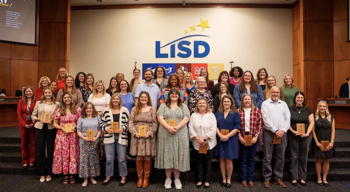 LewisvilleES's tweet photo. At the last board meeting, LVES proudly celebrated @MrsBellow as our Teacher of the Year! 🌟
Please help us congratulate Mrs. Bellow on this well-deserved honor! 💙🐴✨
#OneLISD https://t.co/s7shkOn4Ij