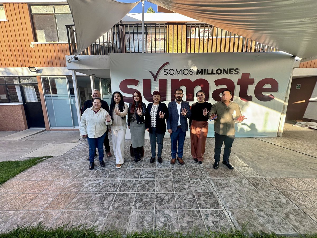 Sandra12Amaya's tweet photo. 🙌🏻💪🏻 ¡Unidad y compromiso para fortalecer nuestro movimiento! 

Me reuní con diputadas y diputados locales de Morena, junto a nuestra dirigencia estatal, mi amiga, Lulú García. Reafirmamos que el trabajo en equipo y la coordinación son clave para seguir avanzando con firmeza. 

Construimos desde la unidad, con responsabilidad y compromiso por #Durango. #SeguirAvanzando