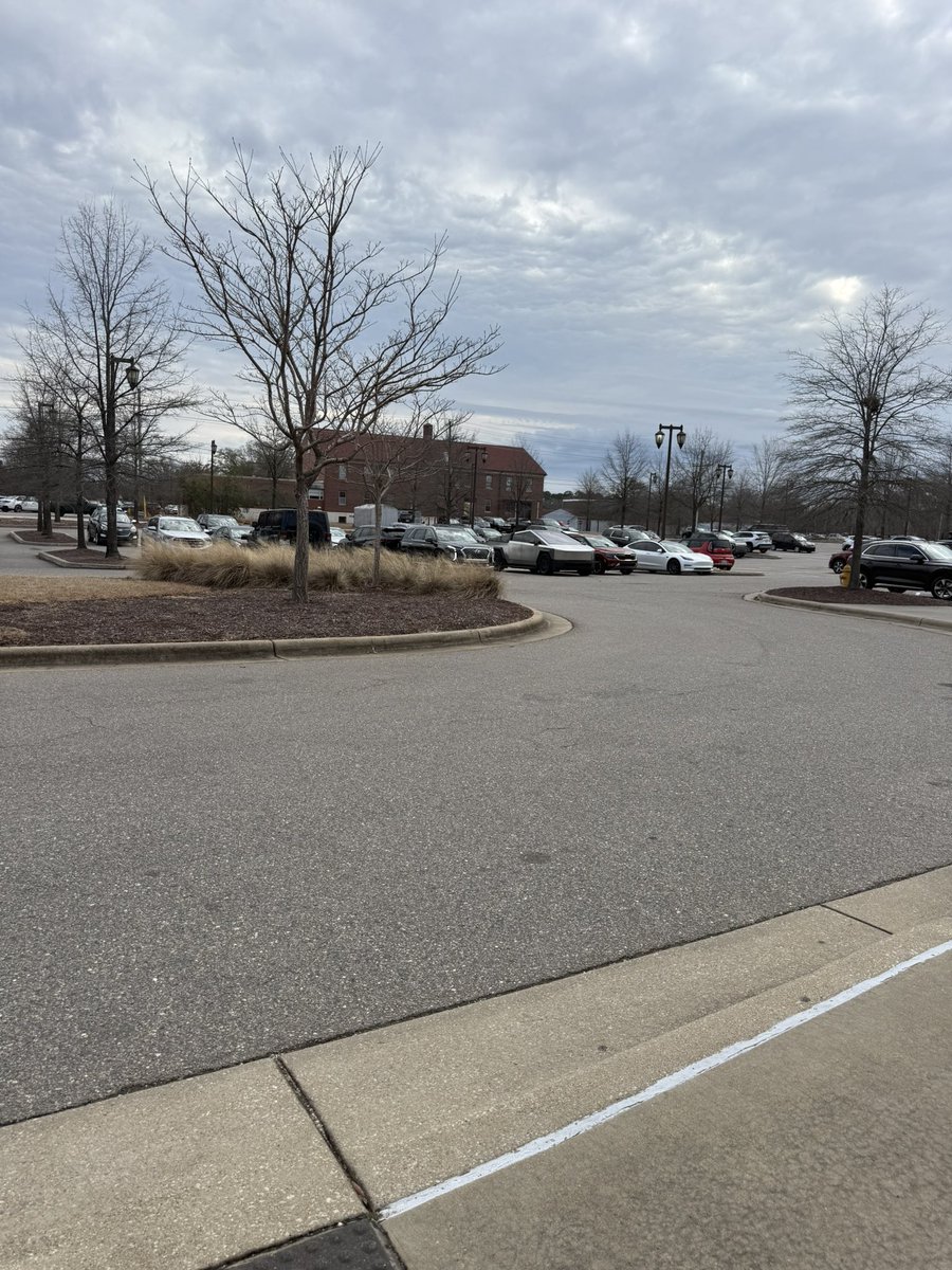 thedooberhead's tweet image. When summon @cybertruck?