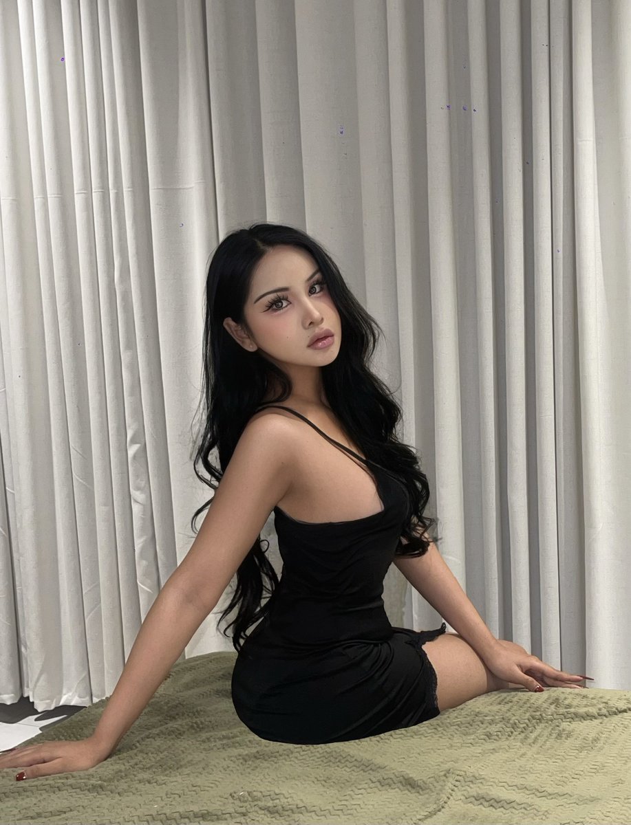 Sabrinasrisamag's tweet photo. เงี่ยนอะ https://t.co/NR4zxTQBnJ