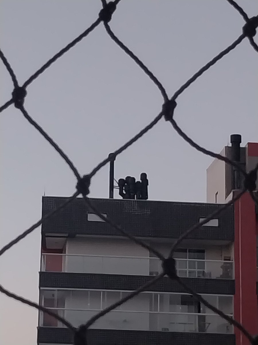 Relatos de loucura depois de dias sem internet no ap novo