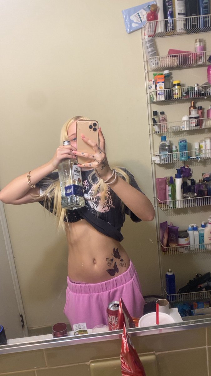 kristine❣️| FINDOM tweet media