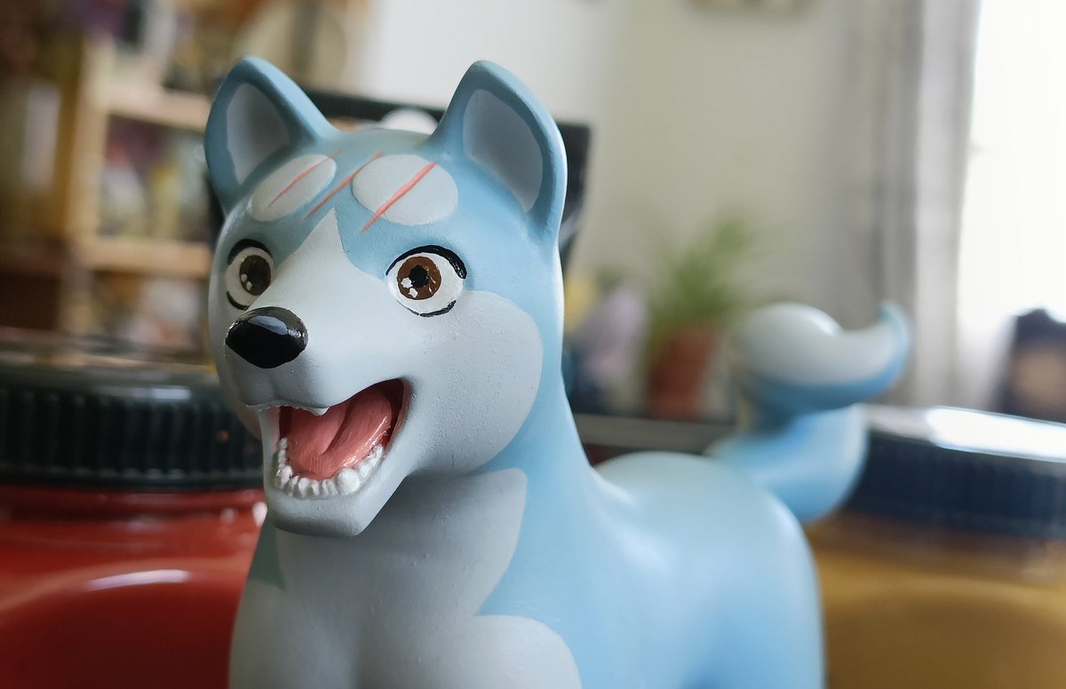 I finally finished painting!! I went for the anime design. Maybe