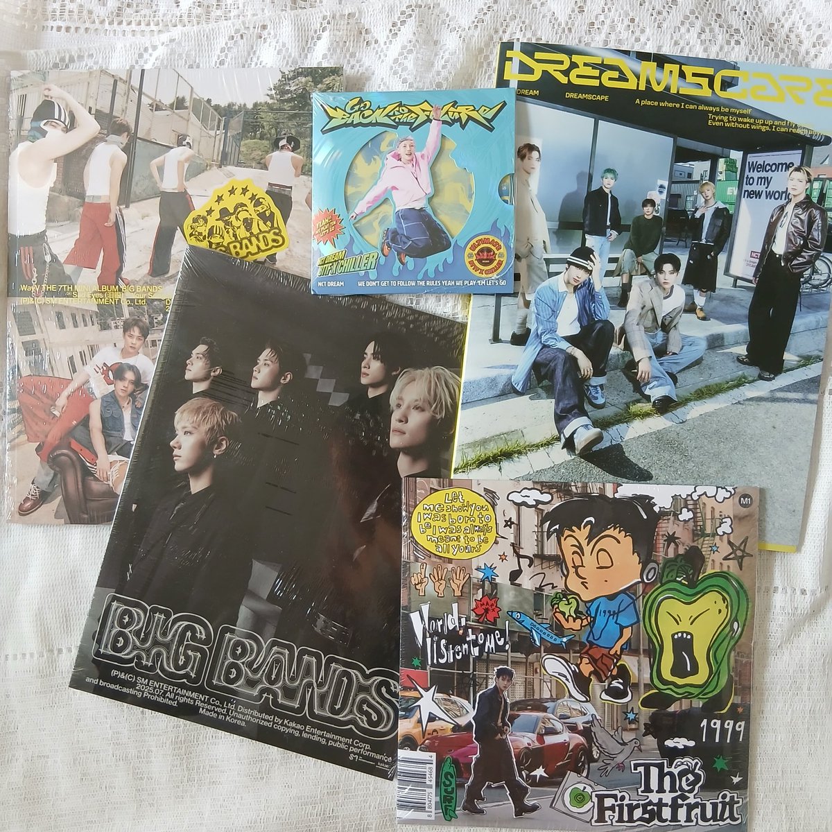 𝐄𝗅𝗅𝖾 sevEN- tweet media