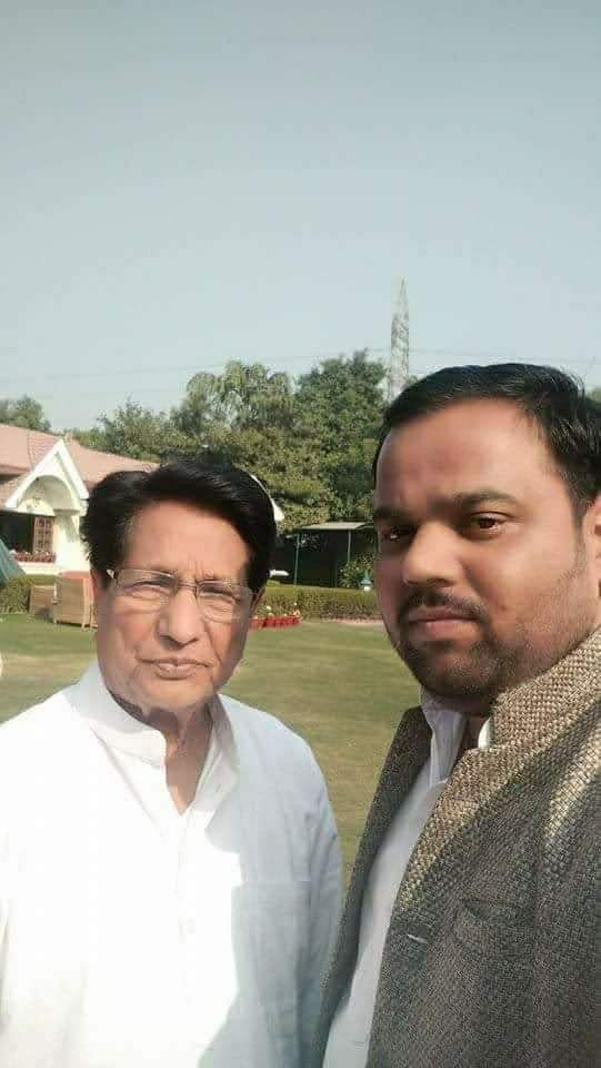 किसानों की आवाज़ को सड़क से संसद तक बुलंद करने वाले, गांव–गरीब–मजदूर-खेत-खलिहान की लड़ाई को नीति और निर्णय में बदलने वाले दूरदर्शी नेता, किसान हितों के संरक्षक चौधरी अजीत सिंह जी की जयंती पर शत–शत नमन।
#ChaudharyAjitSingh #rld