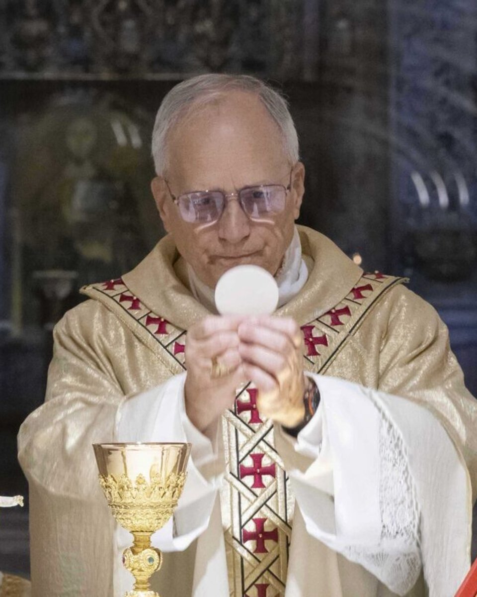 CatholicCassie's tweet photo. My Lord and My God https://t.co/tVibNZH8No
