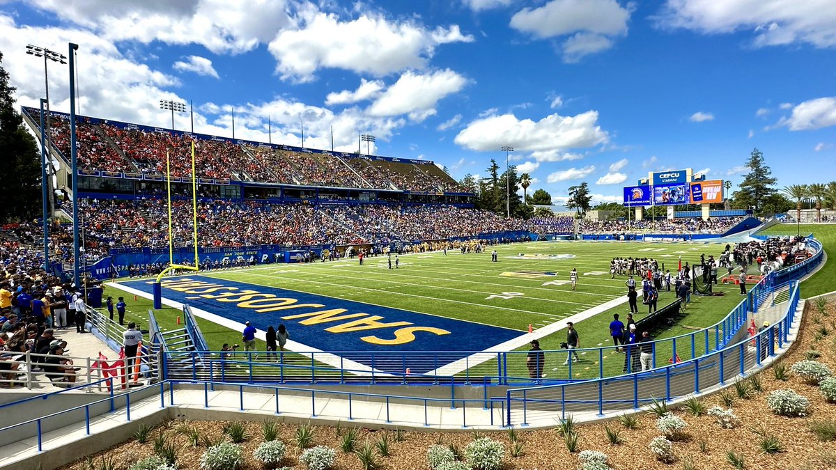 West Coast College Sports Guy tweet media