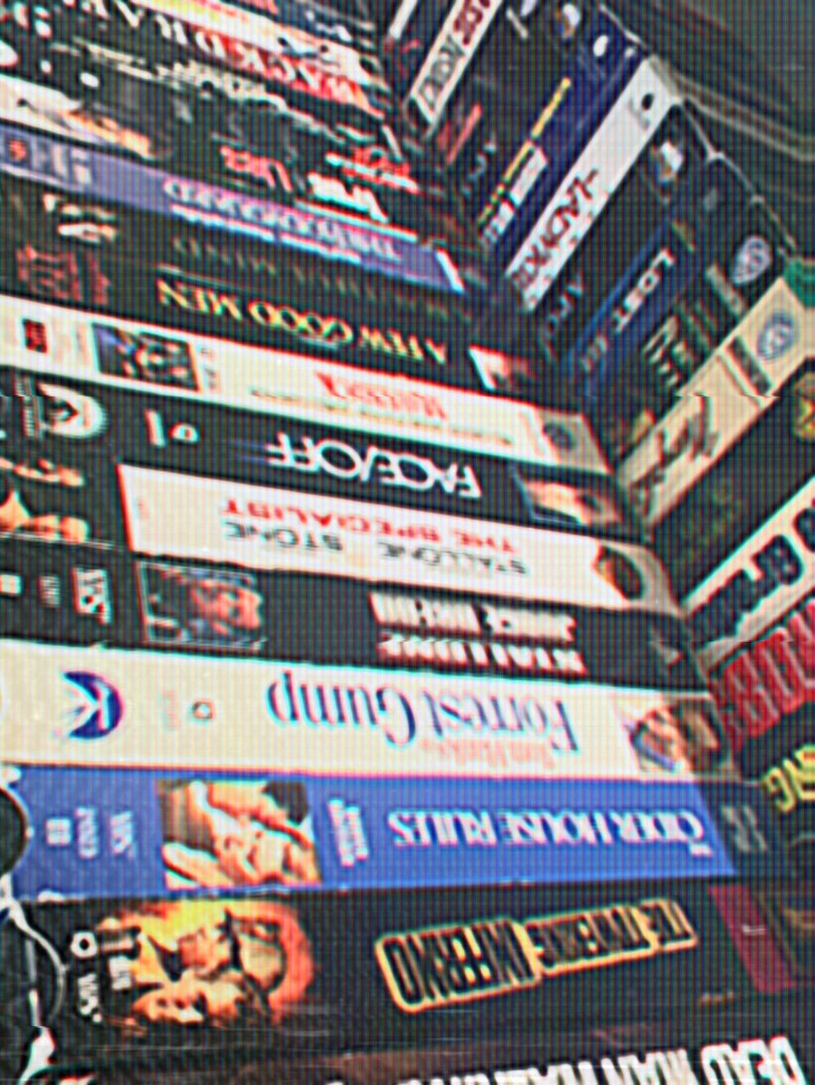 Lipit_Ischtar's tweet photo. ヒューマントラストシネマ渋谷【VHS IN
THEATER]でご好評いただいているLIPIT VIDEOの輸入盤ヴィンテージVHSビデオテープ&amp;LDレーザーディスク、常に商品の補充や入れ替え等行い、お客様に楽しんでいたたける売場を心掛けております♪インテリアや贈り物、コレクションに是非！@htc_shibuya https://t.co/BJIyDoknvV