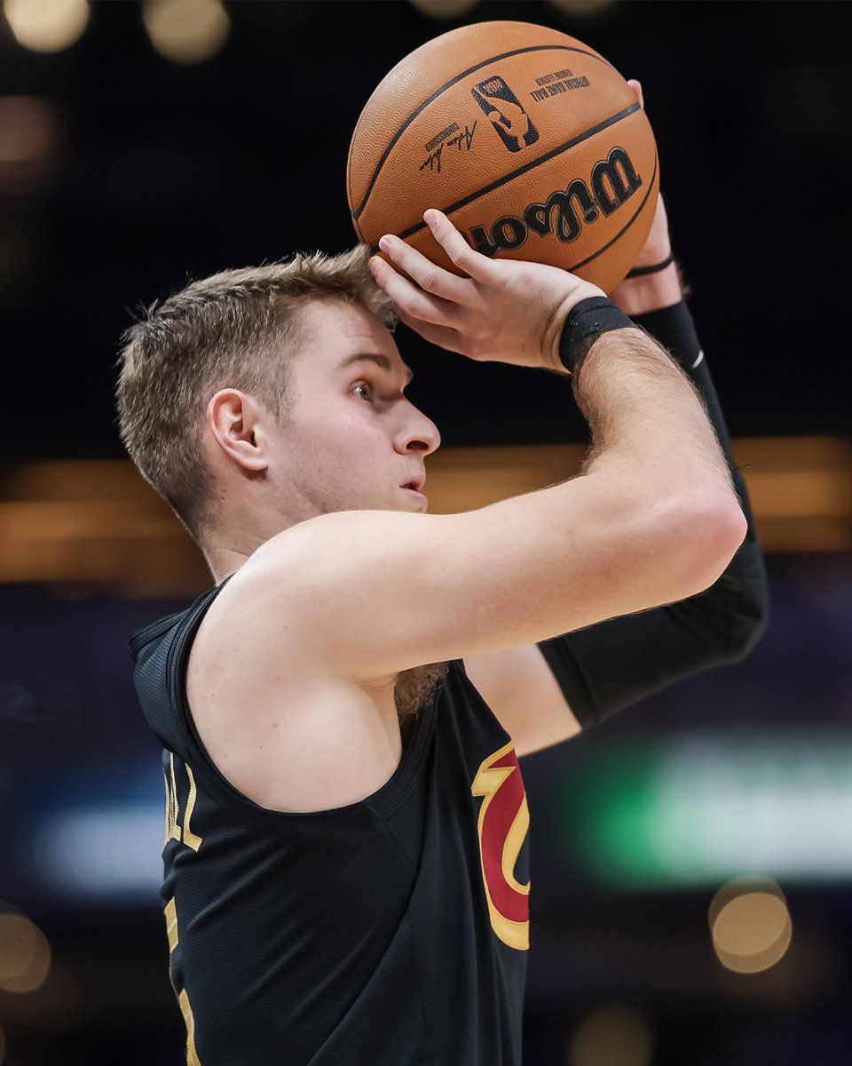 Sam Merrill's PERFECT first half vs. the Wizards 🔥

🎯 26 PTS
🎯 9/9 FG
🎯 7/7 3PT

Only 13 minutes 🤯