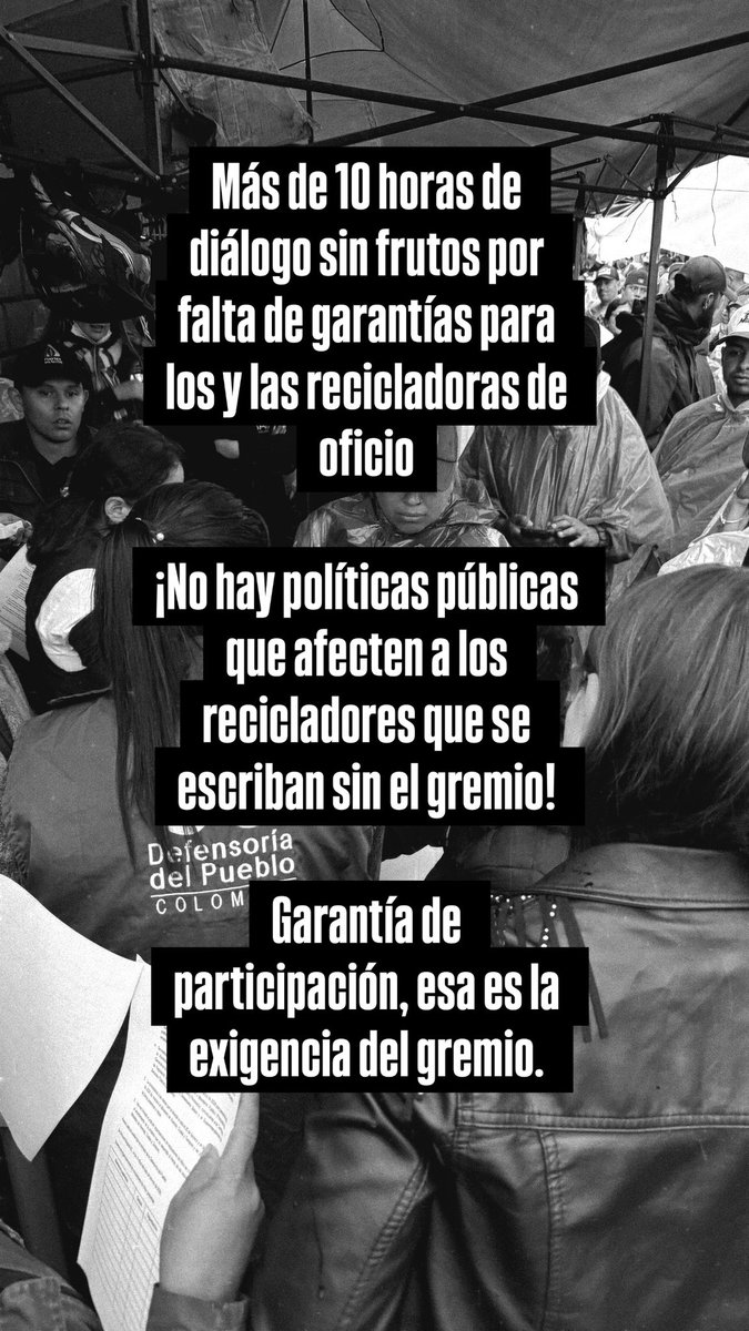 EcoalianzaR's tweet photo. Estuvimos desde las 10 de la mañana de hoy 11 de febrero dispuestos en el espacio de diálogo con @DefensoriaCol , @PGN_COL , MinInterior y @Minvivienda , concertamos los puntos álgidos pero hay una garantía que pedimos y no fue acogida.

No publicar normativa que afecte a los recicladores de oficio antes de la MESA NACIONAL DE DIÁLOGO CON ORGANIZACIONES que de haber acuerdo se oficiaría el 20 de febrero ¿por qué no se puede dar esta garantía? Proque no se puede garantizar la participación del gremio en algo que ya concretaron con dos o tres a los que les funciona.