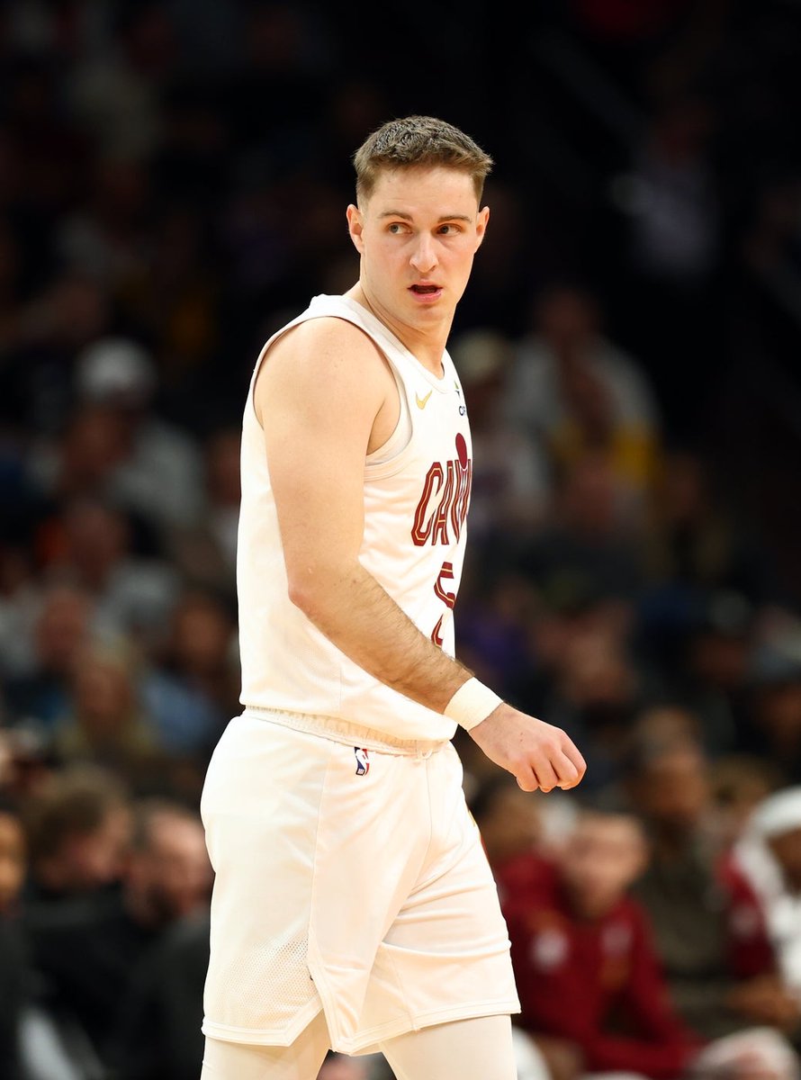 ClutchPoints tweet media