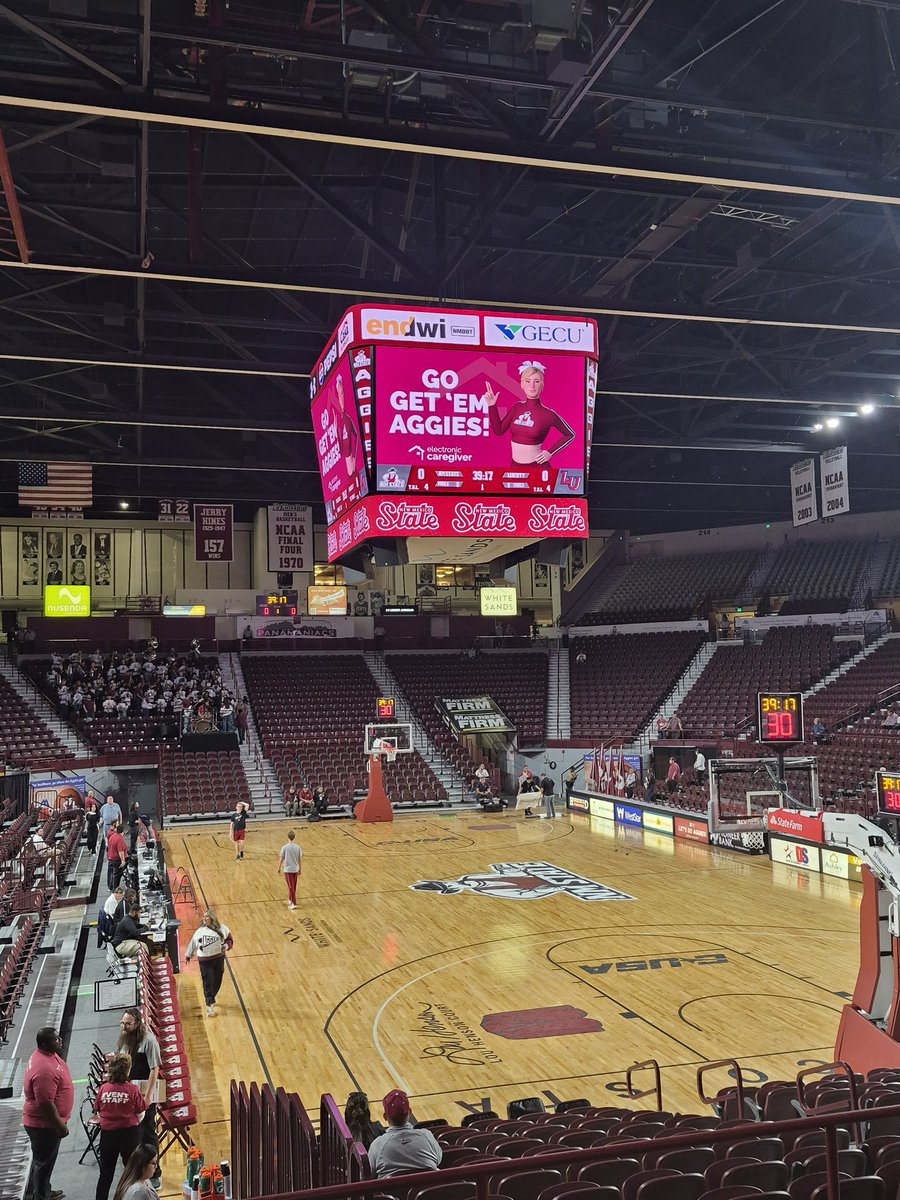 Let's go New Mexico State.
<a href="/StrohsDetroit/">Michael Willemse</a> 
Liberty flames are going down.
