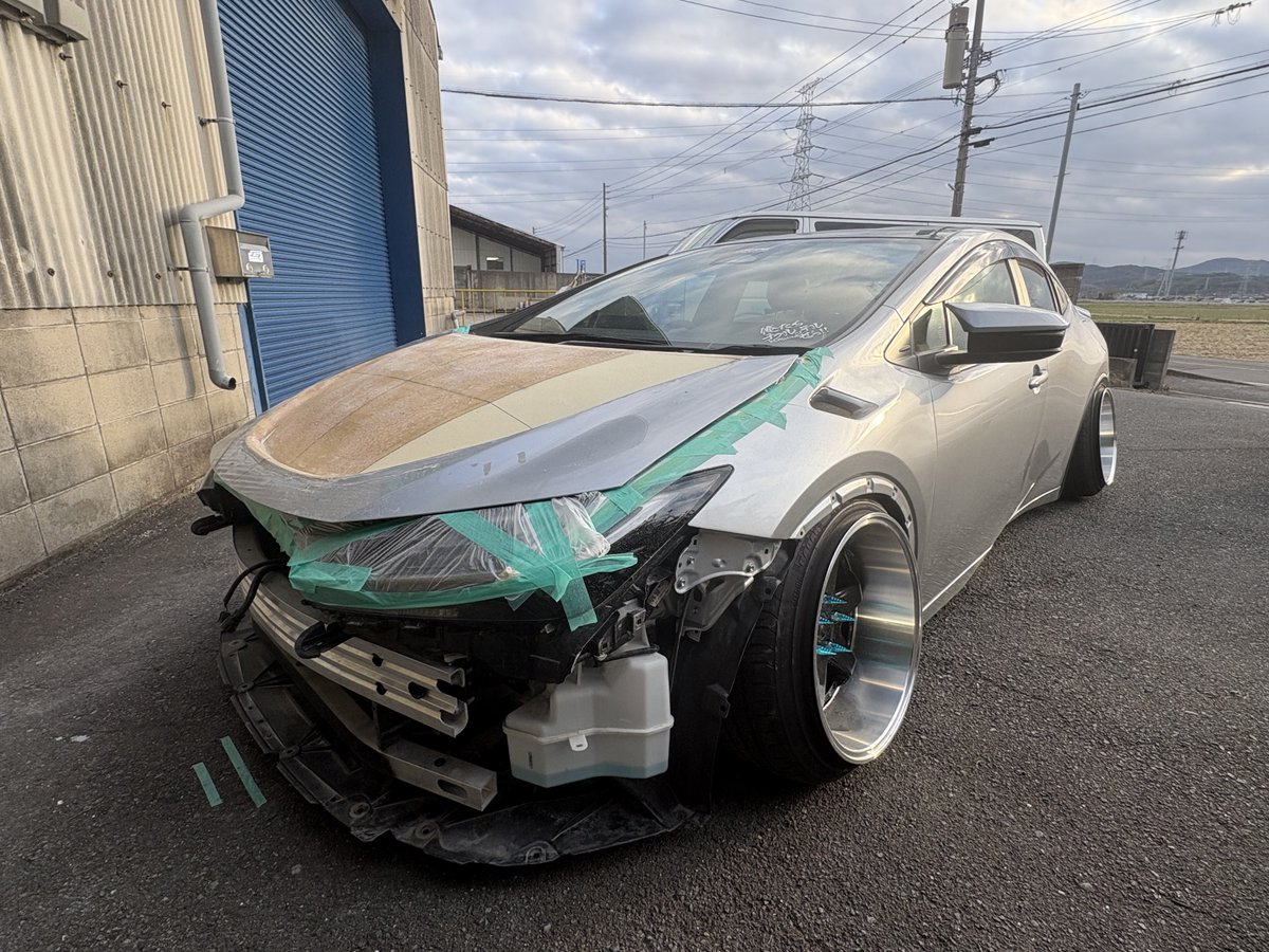 racing_g1's tweet photo. 今回はマスターモデルまで！
型取りとストライカー製作は委託m(__)m https://t.co/WUk0hT8nxC