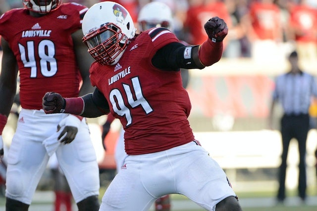 NEWS: The Louisville #Kings have signed LB Lorenzo Mauldin - the former UofL standout. 

Mauldin racked up 120 tackles &amp; 20.5 sacks as a Cardinal. Spent a bunch of time in the CFL, totaling 16 sacks during the 2022 season.

Big get for Chris Redman defensively. #UFL