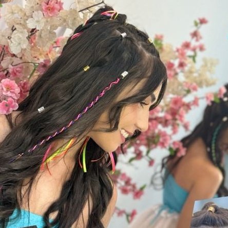 jhenigomes_'s tweet photo. As vezes eu esqueço que existe essa rede social rs #Carnaval2026 🎊 https://t.co/yIqc0jbUt0