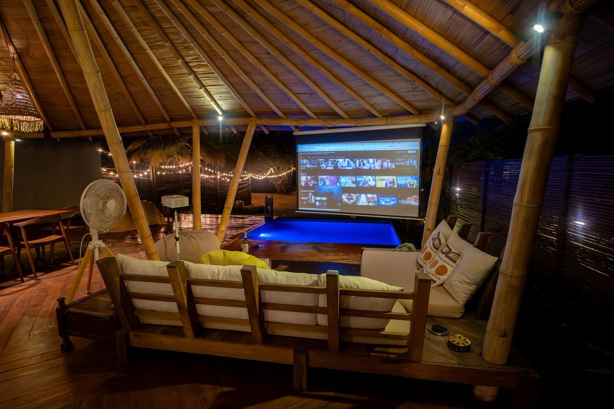 OakCover's tweet photo. ALOE: bamboo-fenced Beach Villas on pale sand, saltwater pools, semi-open bathrooms, projector home cinema. Five kilometers from Ao Nang where quiet wins over noise.

https://t.co/ubxA5C8yLV
#Krabi #ALOE #Thailand https://t.co/VYB6xAipvo