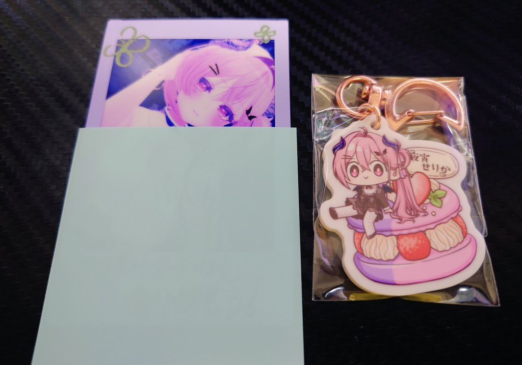 せりかさんのアクリルキーホルダー&メッセージチェキ届いた✨️