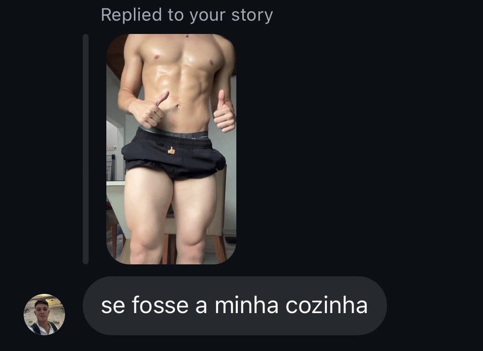 kaizulos's tweet image. aquela amiga//