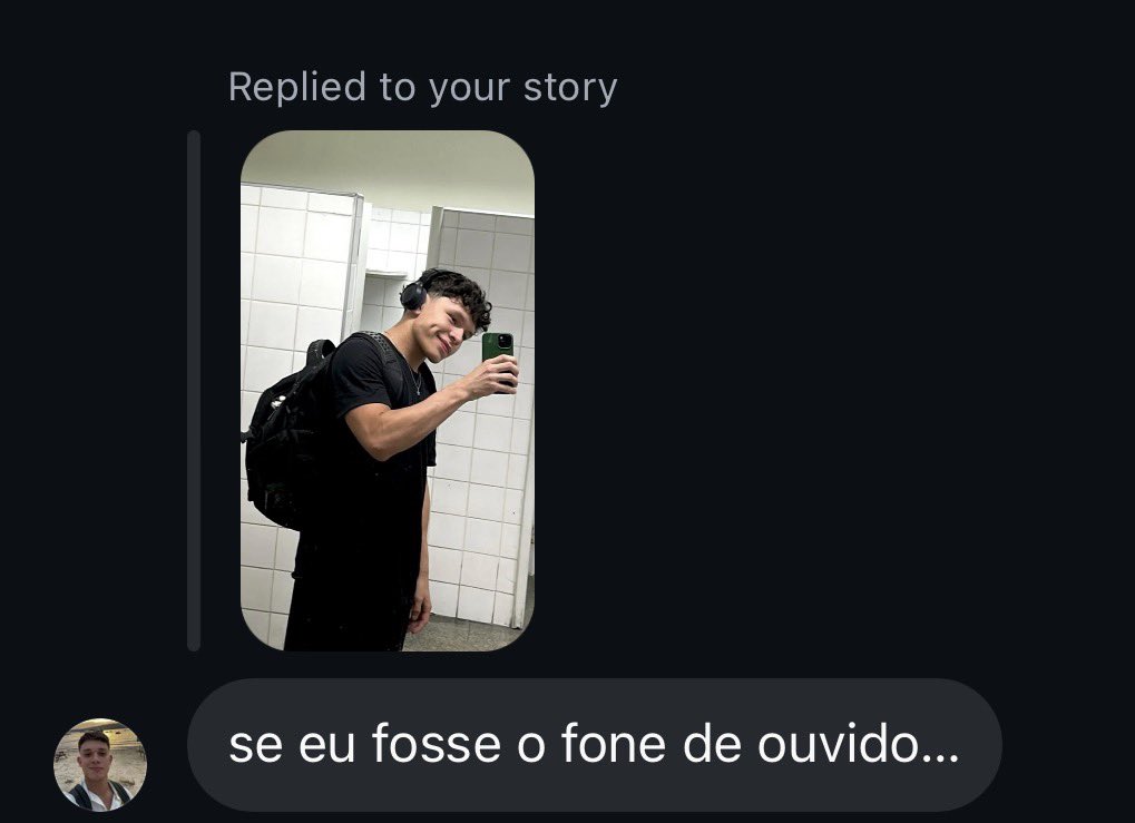 kaizulos's tweet image. aquela amiga//