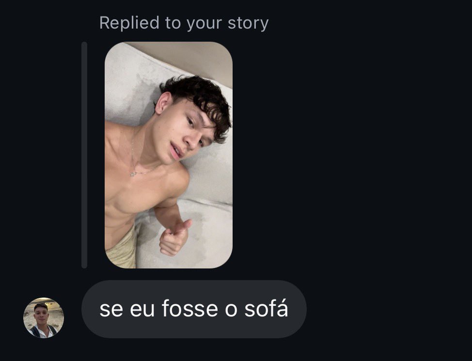 kaizulos's tweet image. aquela amiga//