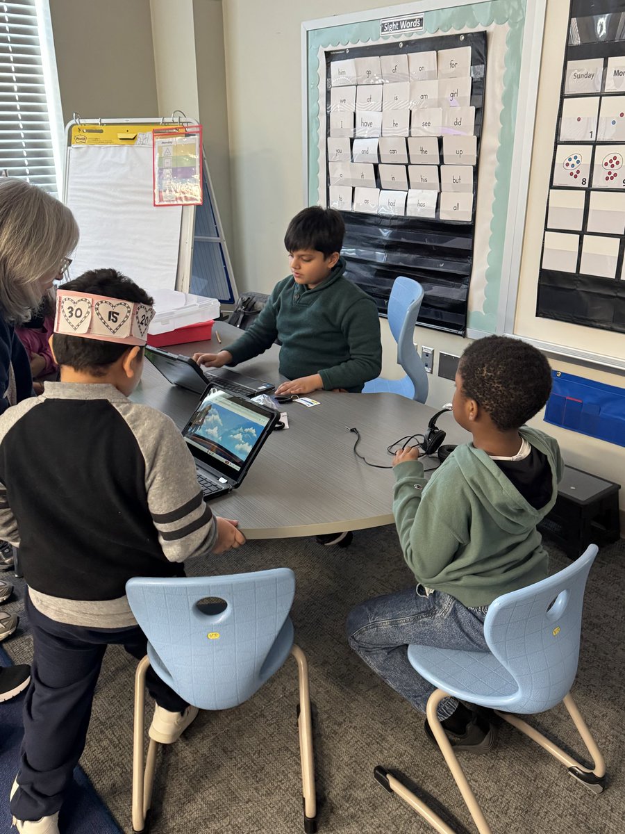 MrsMagillBCPS's tweet photo. Shout out to our AMIRA CHAMPIONS! These are 4th and 5th grade scholars that are volunteering their recess time to support other scholars on AMIRA 🩷 @RossvilleElem https://t.co/QjSM2T3dXU