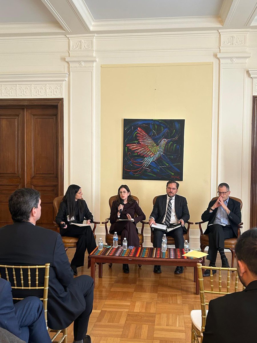 EmbajadaECUenUSA tweet media