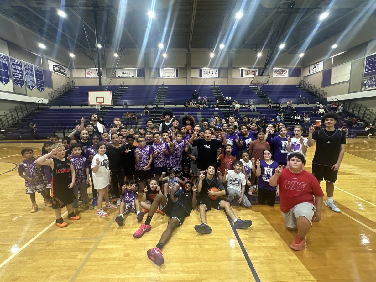 SMHS Basketball tweet media