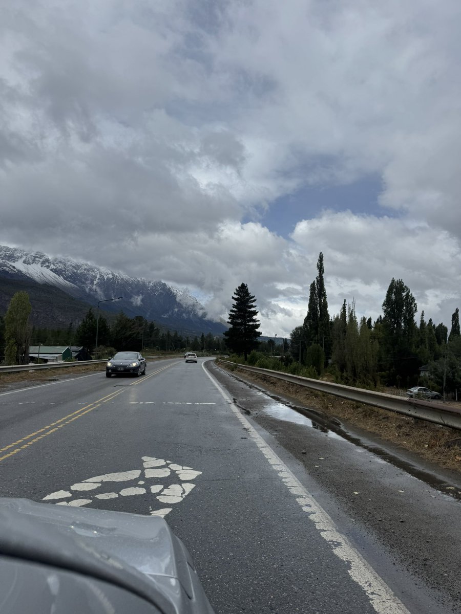 tinchozm's tweet photo. Vengo al sur y nieva

Privilegiado o mala suerte? https://t.co/EEKbhAAUBr