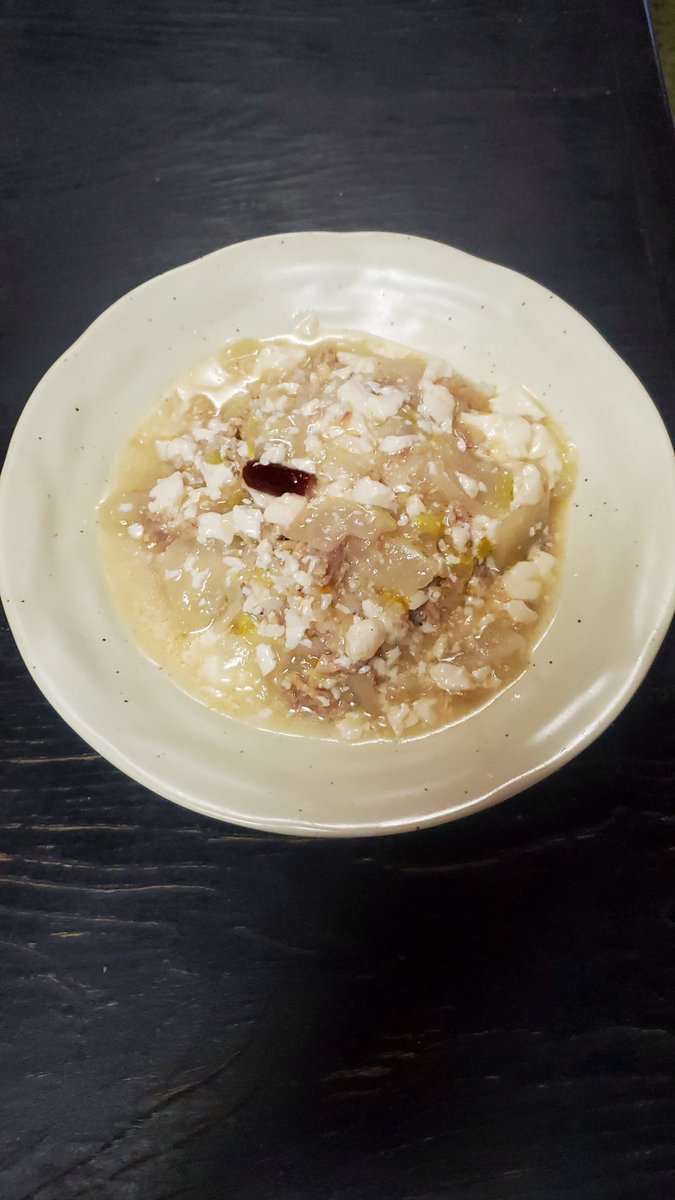 LOFTTERU2's tweet photo. 昼も夜も
#カブと豆腐のあんかけご飯
途中でラーメン🍜
#おうちごはん
#あんかけ
#玄米ご飯175g https://t.co/s35rQc2wda