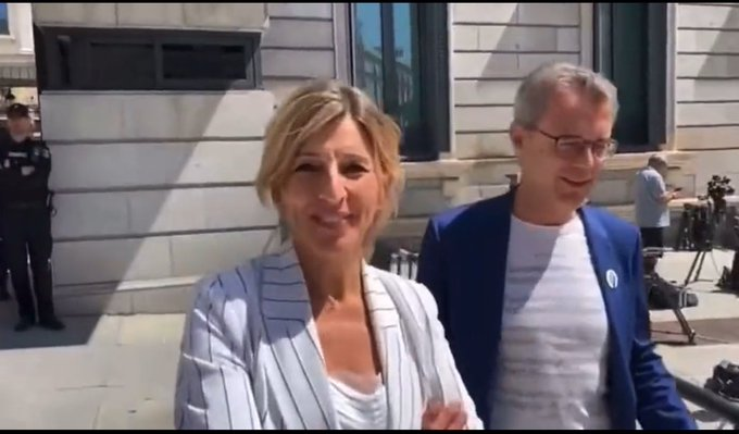 #LaNoche24h Pedro Vallín "Gabriel Rufián es un activo político valiosísimo para la izquierda"

No hay más preguntas, señoría...