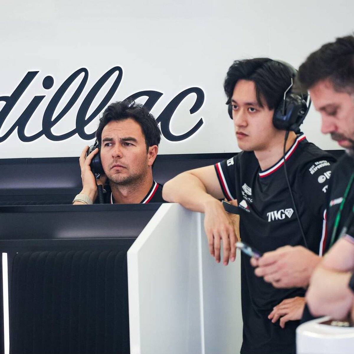 Algún día vamos a tener que hablar de porque <a href="/SChecoPerez/">Sergio Pérez</a> siempre tiene cara de confundido