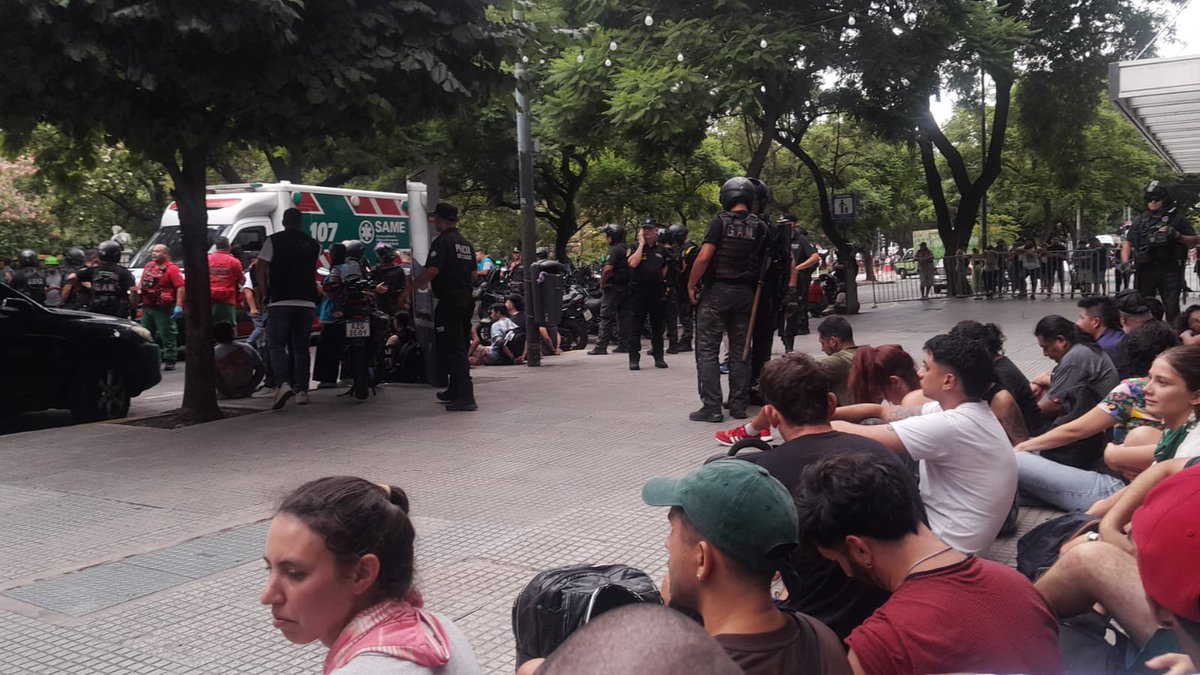 Alejandro Bercovich tweet media