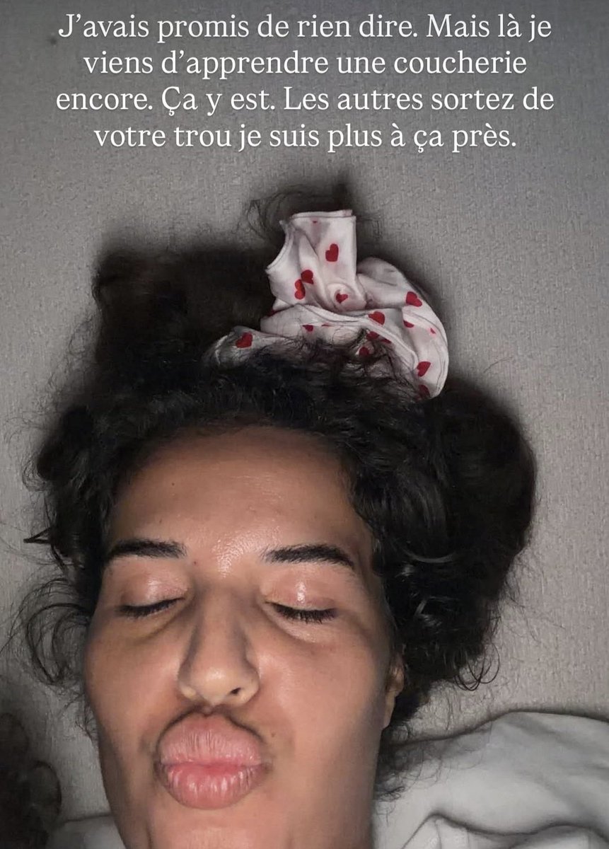 facortique's tweet photo. DAMN LA BOMBE EST LÂCHÉE #PoupetteKenza https://t.co/msseP8sjM3