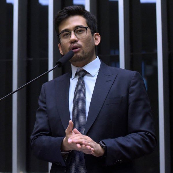 NewsLiberdade's tweet photo. 🚨URGENTE - Deputado Kim Kataguiri apresenta projeto para acabar com auxílio-reclusão https://t.co/EM2Ws0OKeO