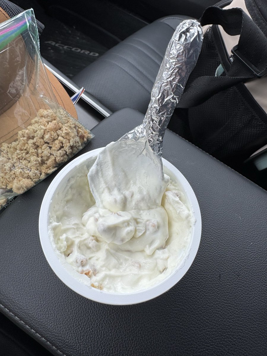 MitchConnor185's tweet photo. Had to make my own spoon at work today… this might be a new low https://t.co/Phv65g9YqR