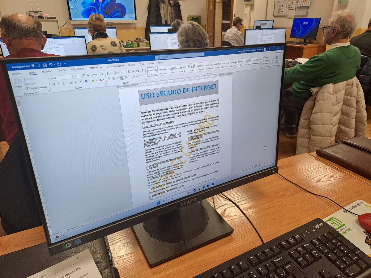 Seguimos concienciando al alumnado de #Informática 💻📲 sobre Seguridad en Internet 🔐🌐 Por ello, consigue su diploma de experto en Hiperconectividad 🎓 superando los retos de la Academia Alpha de los <a href="/MMCCSoria/">Maestros Colaboradores CFIE Soria</a> 🚀 y realiza una práctica con #Word sobre Uso seguro de Internet 📝