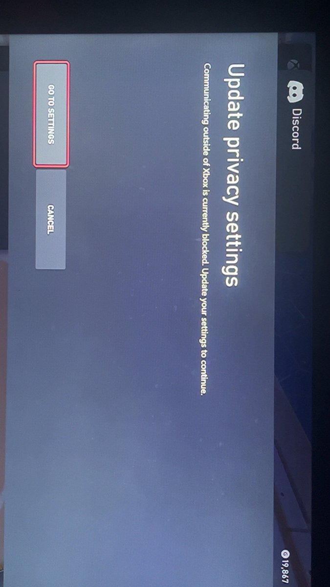 Chubs_youtube's tweet photo. @XboxSupport you gotta fix this, I can’t even get into discord or play any online game because I can’t change my settings  for privacy which were reset. Fix this. @xboxuk @Xbox #xbox #discord https://t.co/X6XJPvk6JN