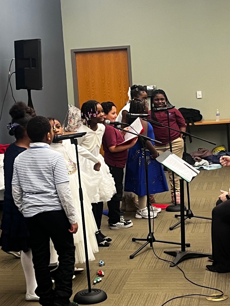 csarochester's tweet photo. ❄️The #CSARCS Winter Chorus Concert was a show to remember! Our elementary stars sang with confidence, heart &amp; harmony. The hard work. The teamwork. The big smiles. We are beyond proud of these talented performers! 🌟

Spring Concert… we’re ready for you! 🌸🎵

@CharterEmpire https://t.co/T7dUZISBh3