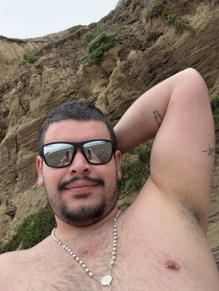 Pipiloco000's tweet photo. En el mar 🌊 la vida es más sabrosa https://t.co/Uzpx4o02rc