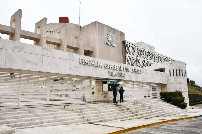 FGE informa 33 resoluciones judiciales como resultado de acciones operativas y de investigación horacero.mx/2026/02/11/fge… <a href="/FGE_Veracruz/">FGE Veracruz</a>