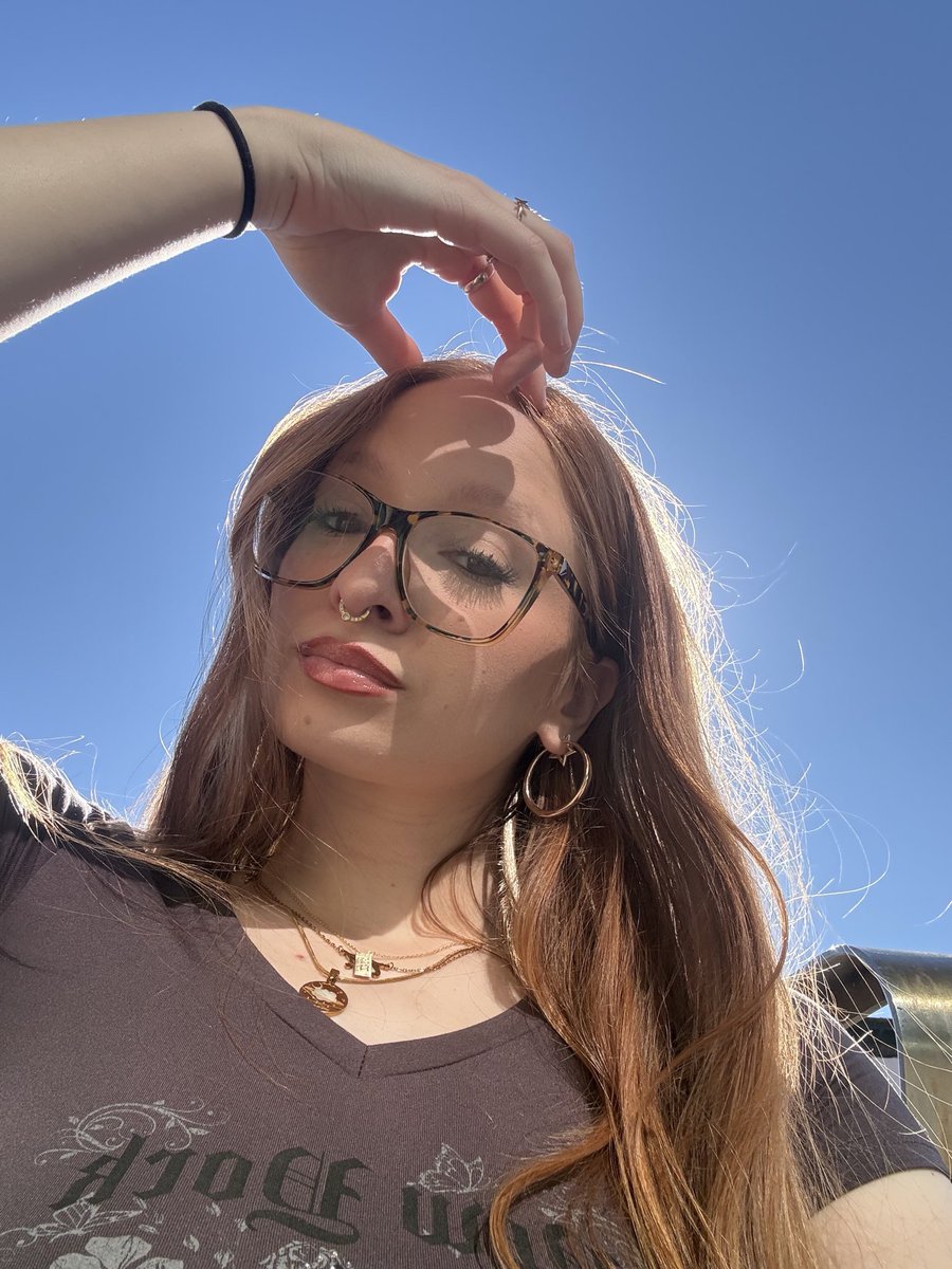 Rose Landry tweet media