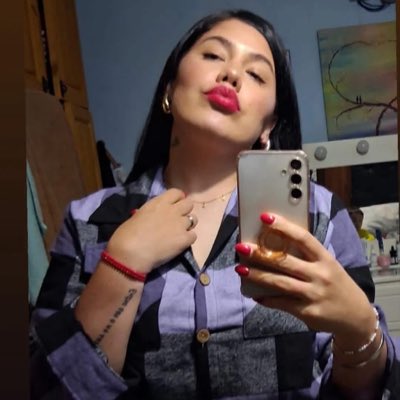 LindaCatching's tweet photo. #NewProfilePic https://t.co/C2Ua3m9MGn