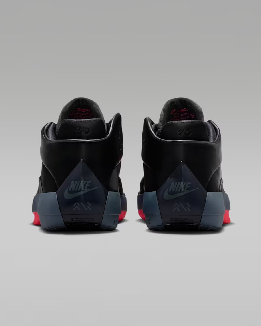 snkr_twitr's tweet photo. AD: Air Jordan 40 'Infrared' drops tomorrow at 7am PT/10am ET

Nike US https://t.co/nvsj2whplc
Footlocker https://t.co/DRCKwiEPzV https://t.co/UK0XYv1Tq4