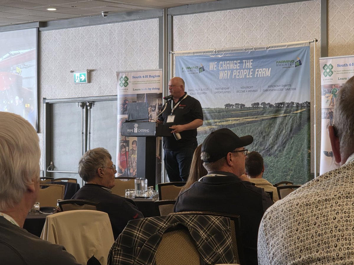 FarmingSmarter's tweet photo. Our afternoon presentations kicked off with a major announcement at #FSC26!
@killerkencoles shared the video remarks of @EleanorO_MP announcement of @PrairiesCanEN investing more than $790,000 to strengthen Farming Smarter's ability to lead innovation, field tested skills, and sustainable growth throughout southern Alberta's agriculture industry!
#agriculture #canada #abag #farming